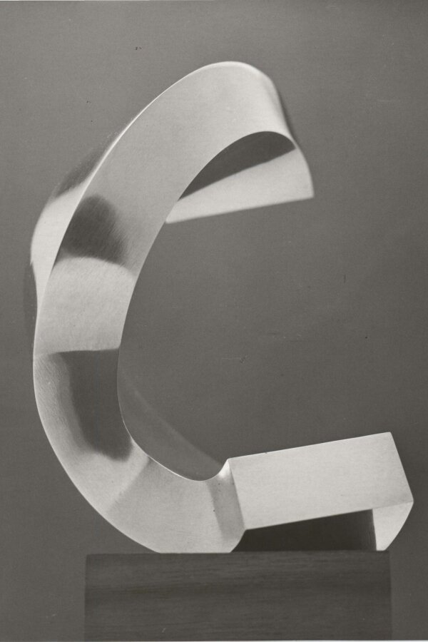 Zdeněk Kučera, Rotace, 1991, bronz, v. 15 cm